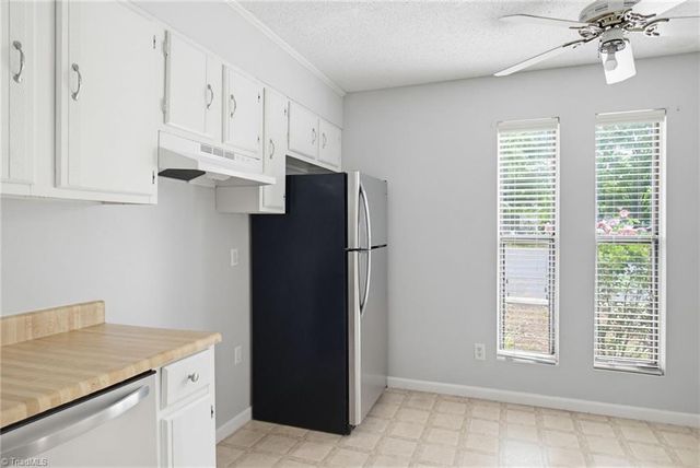 3730 Heathrow Drive, Winston-salem, NC 27127