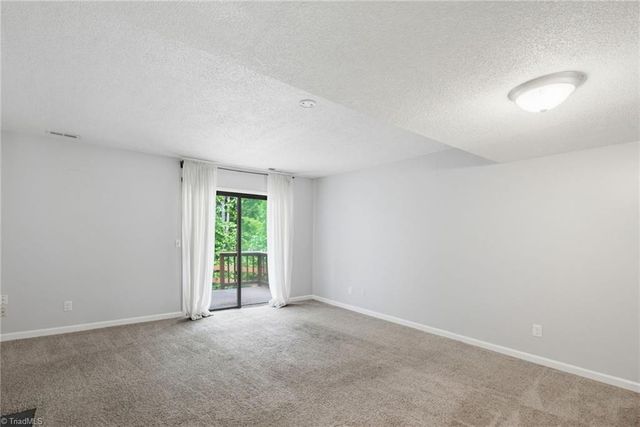 3730 Heathrow Drive, Winston-salem, NC 27127