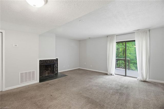 3730 Heathrow Drive, Winston-salem, NC 27127