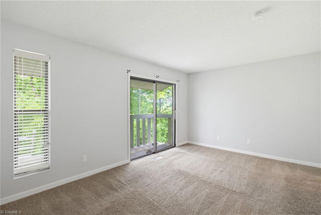 3730 Heathrow Drive, Winston-salem, NC 27127