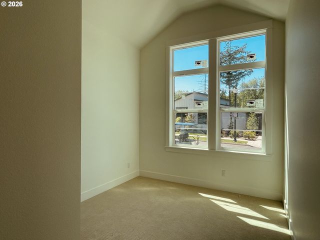 5092 N BENTON Dr, Camas, WA 98607