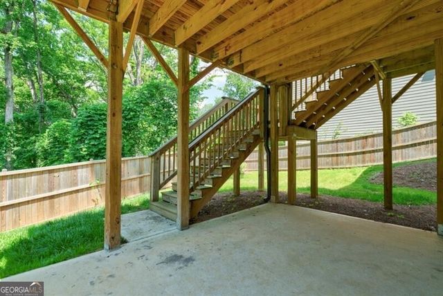 1317 Winfair Lane NE, Atlanta, GA 30329