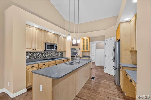 766 Southbrook Forest Court, St Charles, MO 63304