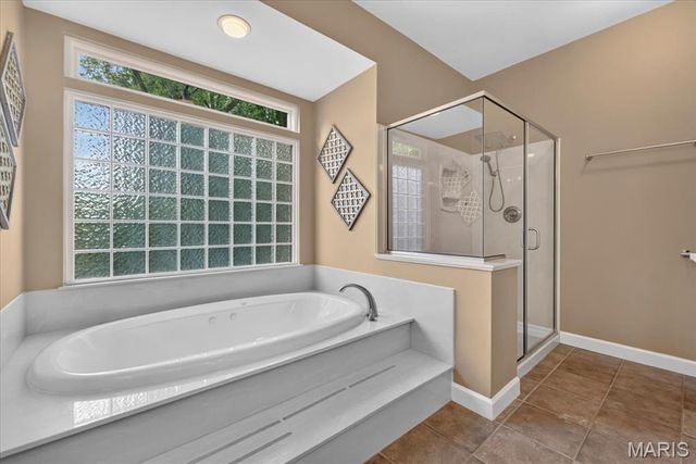 766 Southbrook Forest Court, St Charles, MO 63304