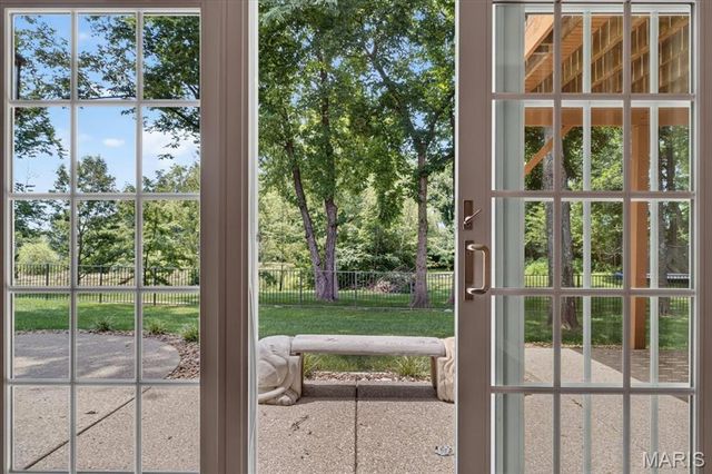 766 Southbrook Forest Court, St Charles, MO 63304