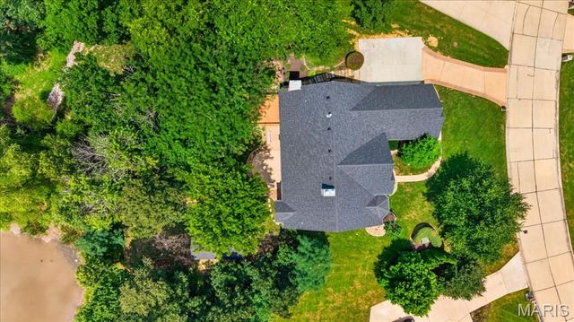 766 Southbrook Forest Court, St Charles, MO 63304