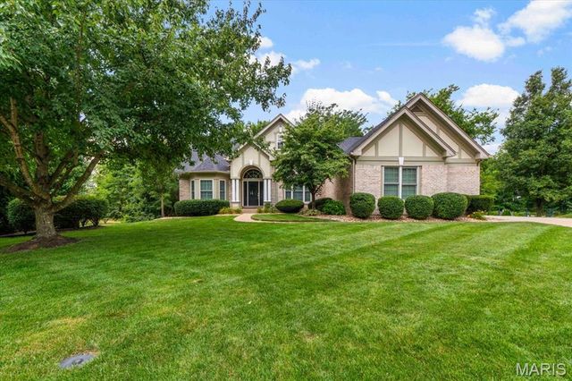 766 Southbrook Forest Court, St Charles, MO 63304