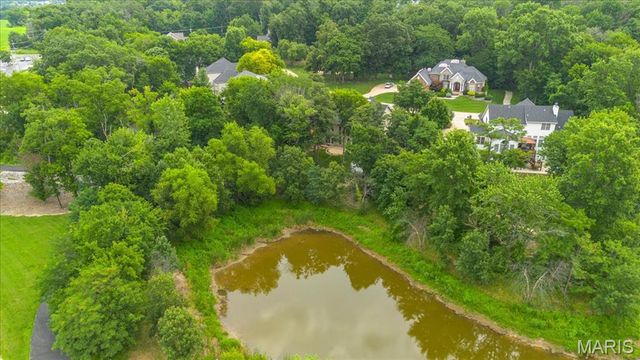 766 Southbrook Forest Court, St Charles, MO 63304