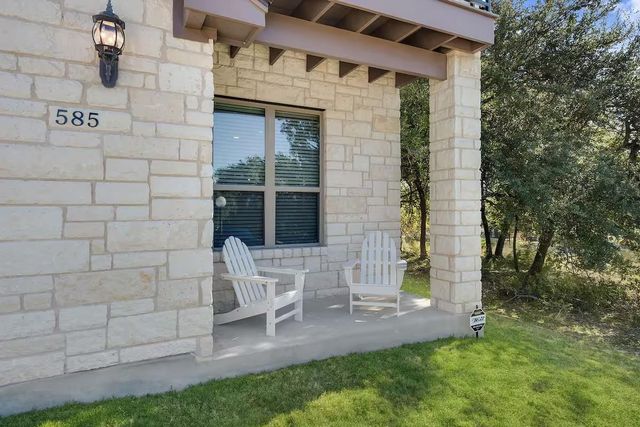 585 Demarett DR, Point Venture, TX 78645
