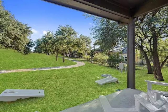 585 Demarett DR, Point Venture, TX 78645