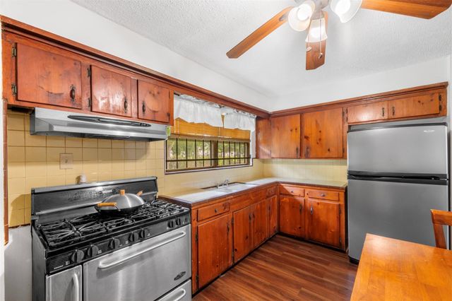 6807 Kingsway Drive, Houston, TX 77087