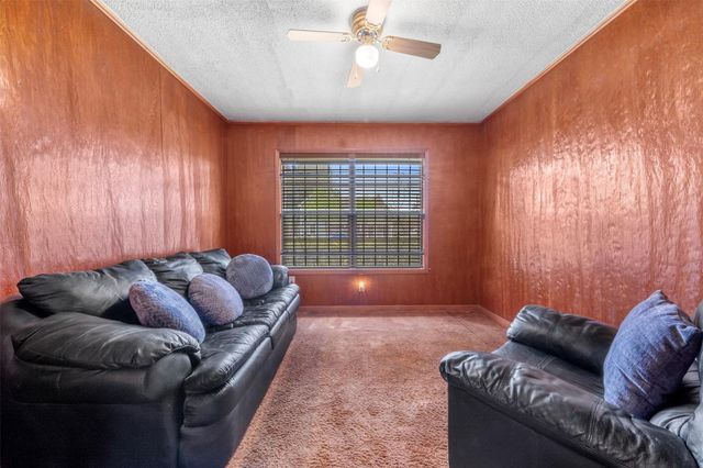 6807 Kingsway Drive, Houston, TX 77087