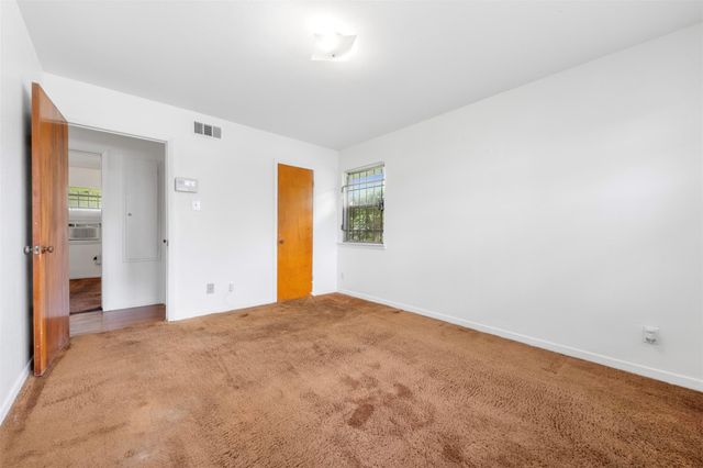 6807 Kingsway Drive, Houston, TX 77087