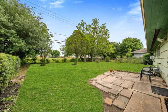 6807 Kingsway Drive, Houston, TX 77087