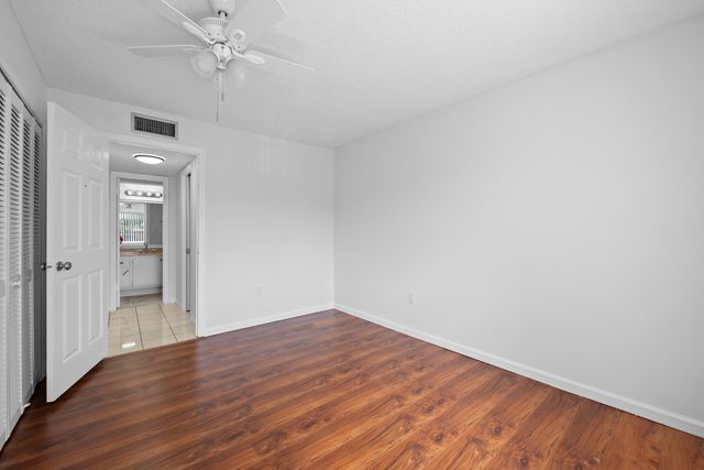 5190 E Sabal Palm Boulevard 209, Tamarac, FL 33319