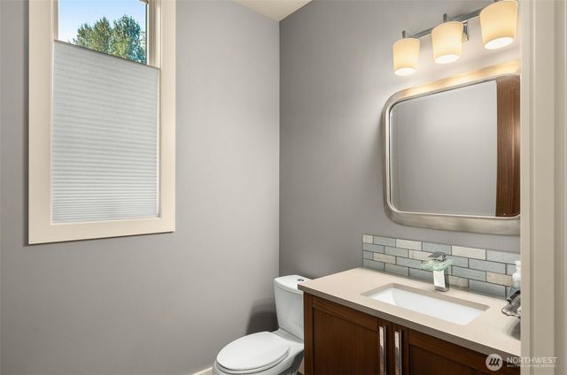 1211 N 42nd Place, Renton, WA 98056