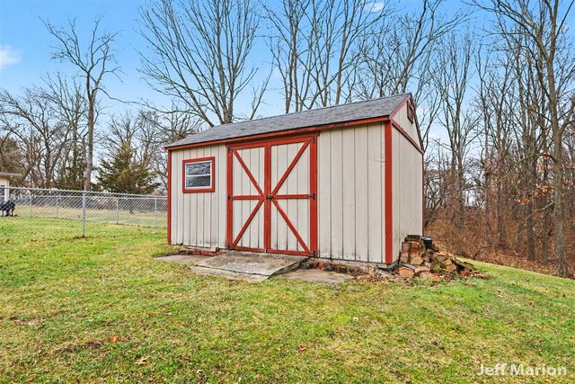 510 W Fargo Street, Ionia, MI 48846