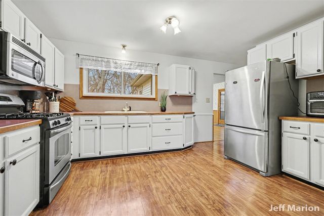 510 W Fargo Street, Ionia, MI 48846