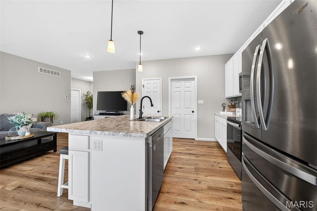 2324 Matthias Close, Washington, MO 63090