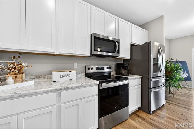2324 Matthias Close, Washington, MO 63090