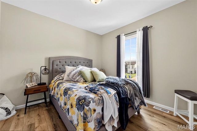 2324 Matthias Close, Washington, MO 63090
