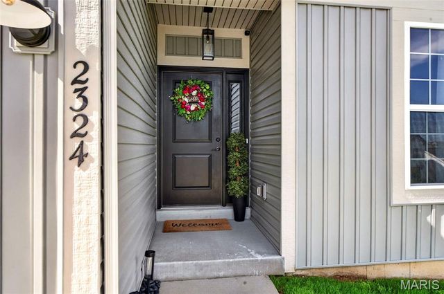 2324 Matthias Close, Washington, MO 63090