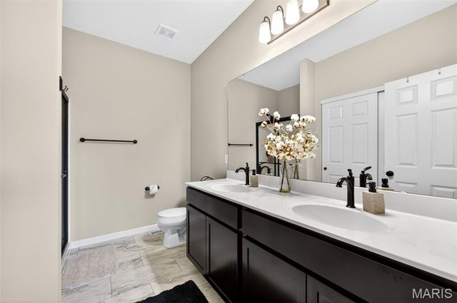 2324 Matthias Close, Washington, MO 63090