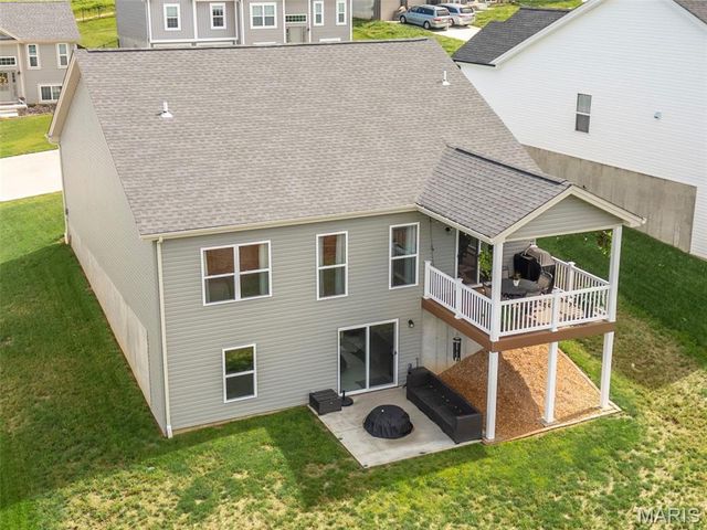 2324 Matthias Close, Washington, MO 63090