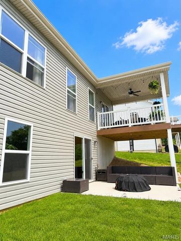 2324 Matthias Close, Washington, MO 63090