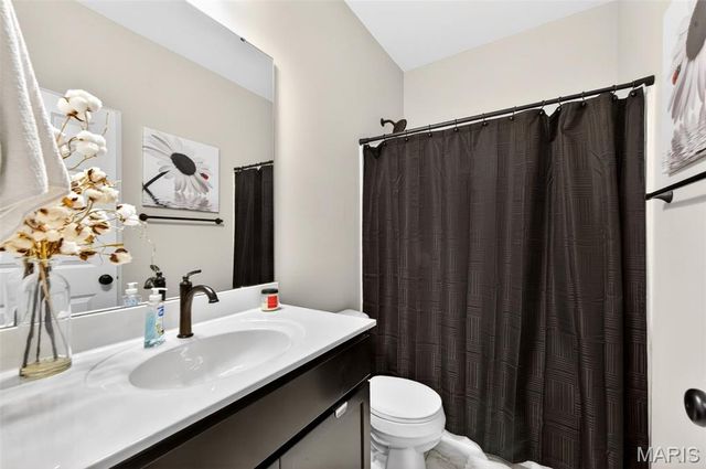2324 Matthias Close, Washington, MO 63090