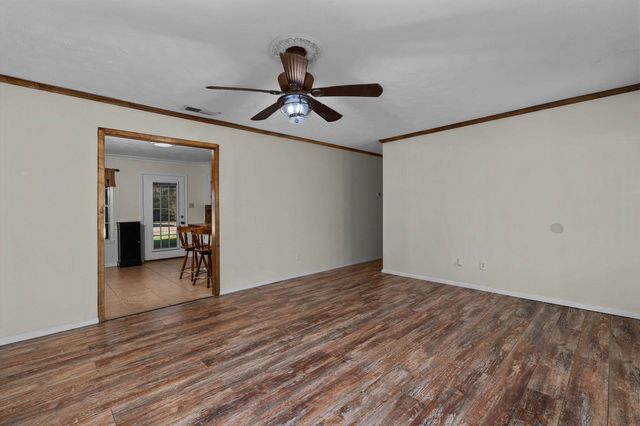 124 Quail Creek Drive, Carthage, TX 75633