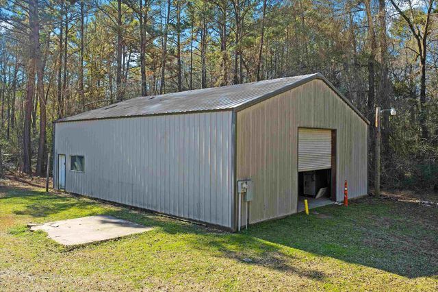 124 Quail Creek Drive, Carthage, TX 75633