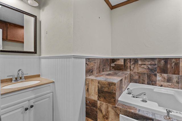 124 Quail Creek Drive, Carthage, TX 75633