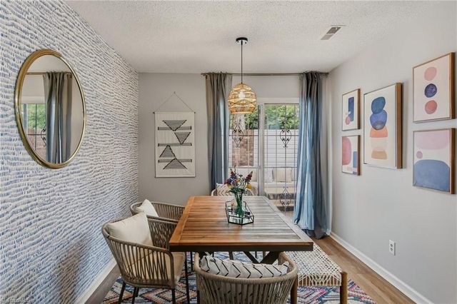 805 Salem Pointe Lane, Winston-salem, NC 27101