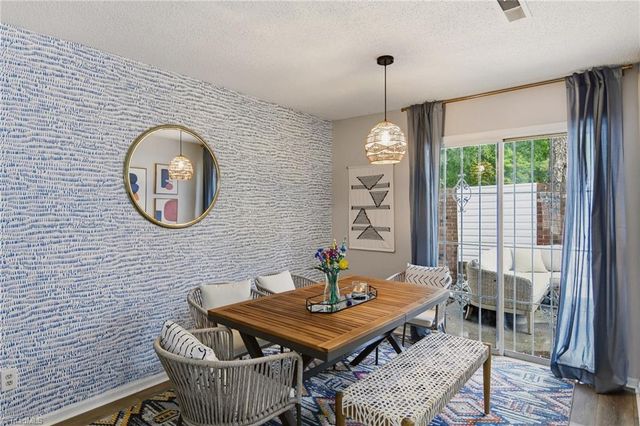805 Salem Pointe Lane, Winston-salem, NC 27101
