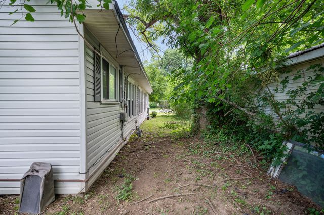309 N Washington St, Tullahoma, TN 37388
