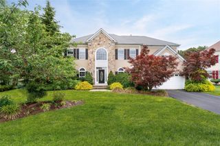 48 Avolet Court, Mount Sinai, NY 11766