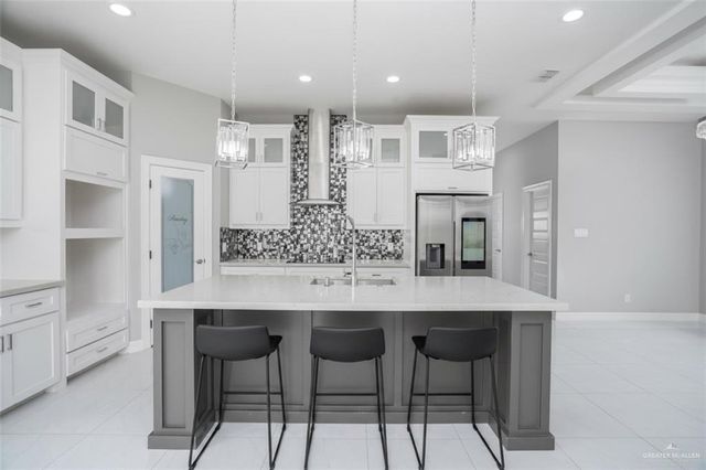 1102 W Guava Avenue, Pharr, TX 78577