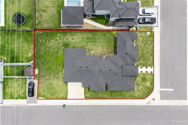1102 W Guava Avenue, Pharr, TX 78577