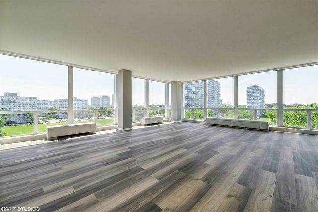 601 E 32nd Street 801, Chicago, IL 60616