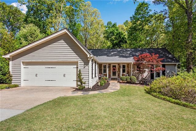 120 Boxelder Lane, Roswell, GA 30076