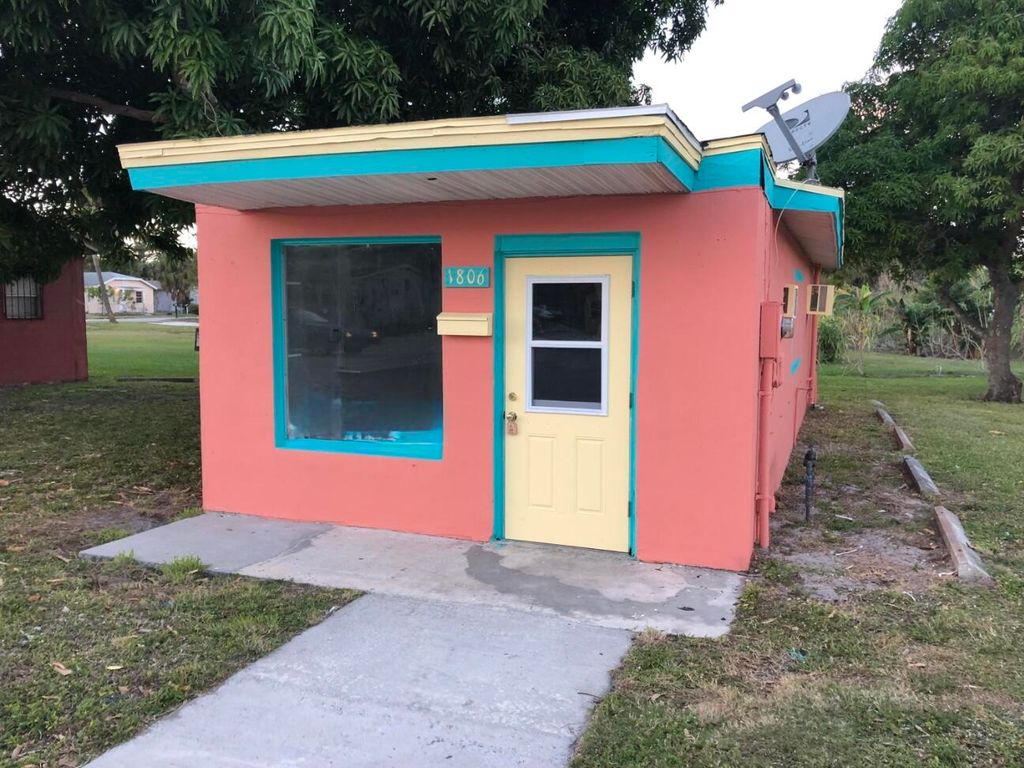 1806 AVENUE D, Fort Pierce, FL 34950