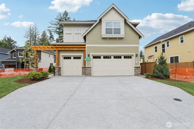 6414 213th Avenue Ct E, Bonney Lake, WA 98391