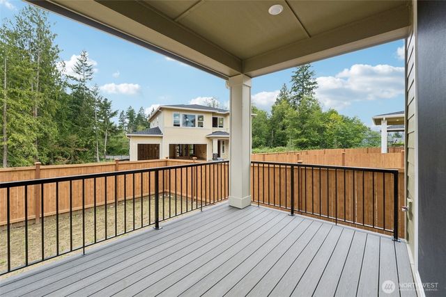 6414 213th Avenue Ct E, Bonney Lake, WA 98391