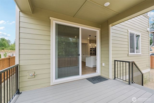 6414 213th Avenue Ct E, Bonney Lake, WA 98391