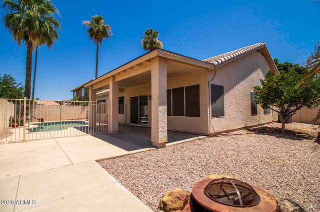 1450 N ROADRUNNER Drive, Gilbert, AZ 85234