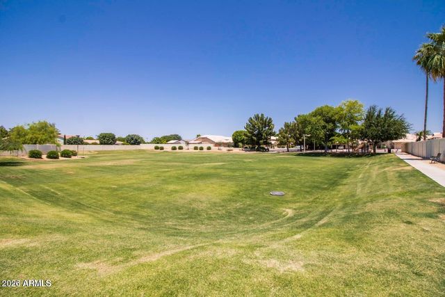 1450 N ROADRUNNER Drive, Gilbert, AZ 85234