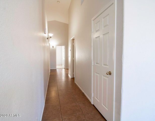 1450 N ROADRUNNER Drive, Gilbert, AZ 85234