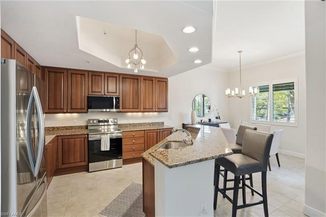 975 Sandpiper ST # A202, Naples, FL 34102