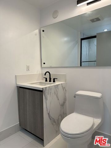 9842 Vidor Drive 101, Los Angeles, CA 90035